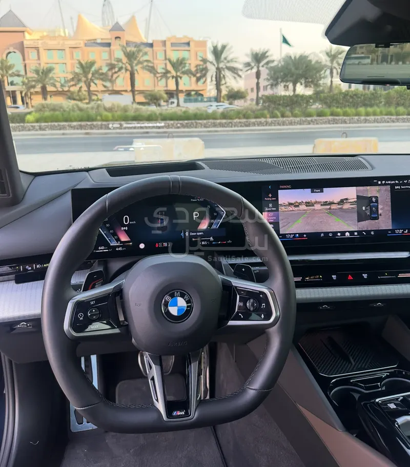 2024 BMW 5 Series 520i