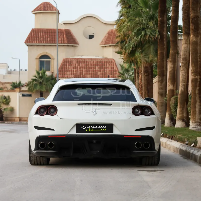 2017 Ferrari GTC4 Lusso