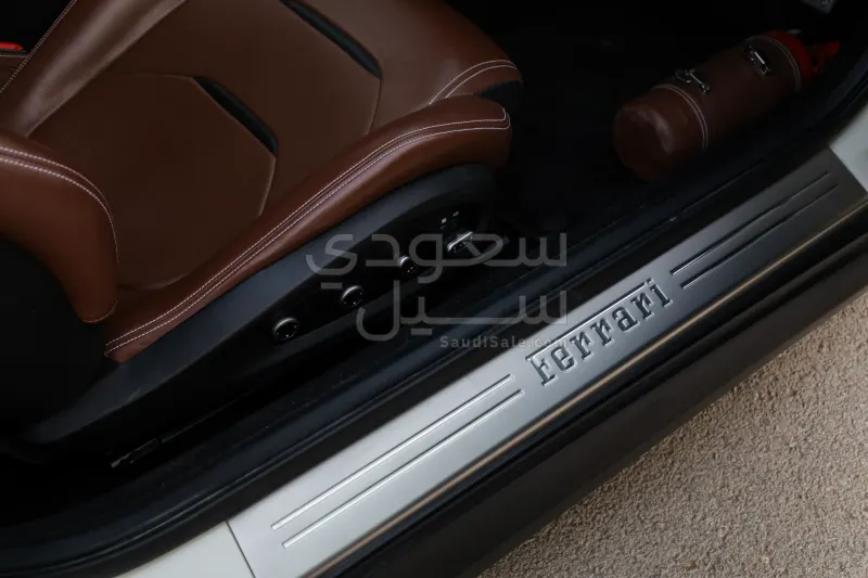 2017 Ferrari GTC4 Lusso