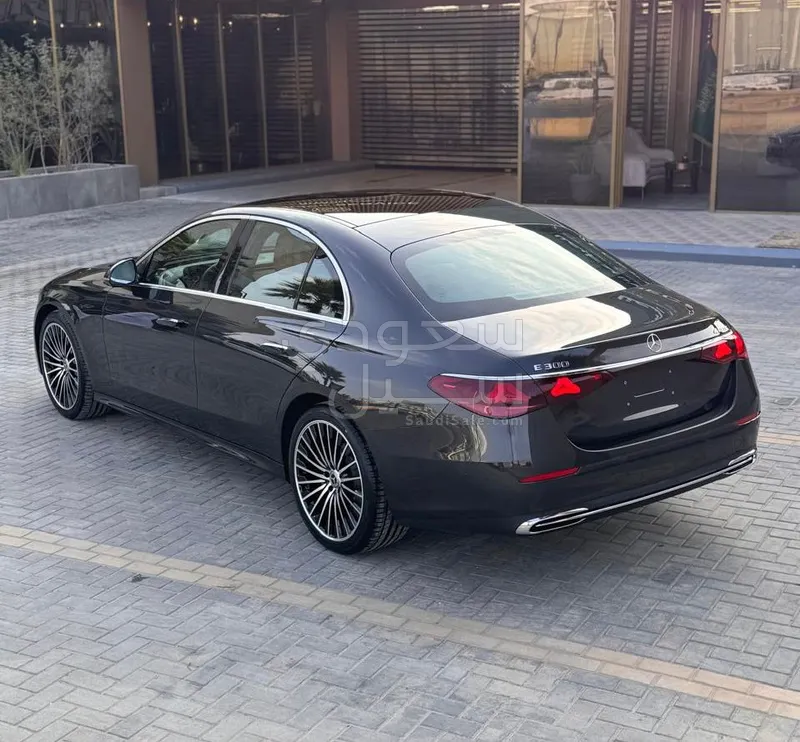 2024 Mercedes-Benz E 200