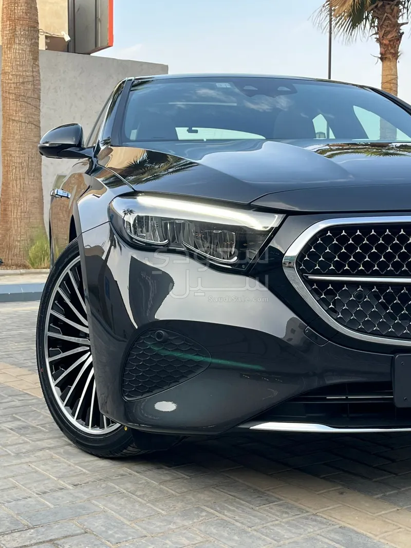 2024 Mercedes-Benz E 200
