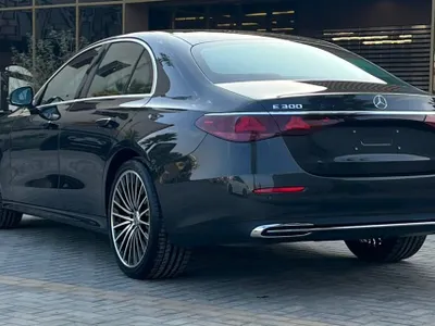 2024 Mercedes-Benz E 200