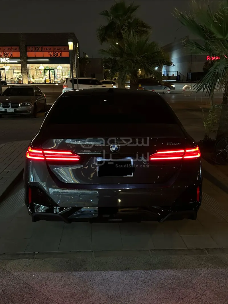 2024 BMW 5 Series 520i Mkit