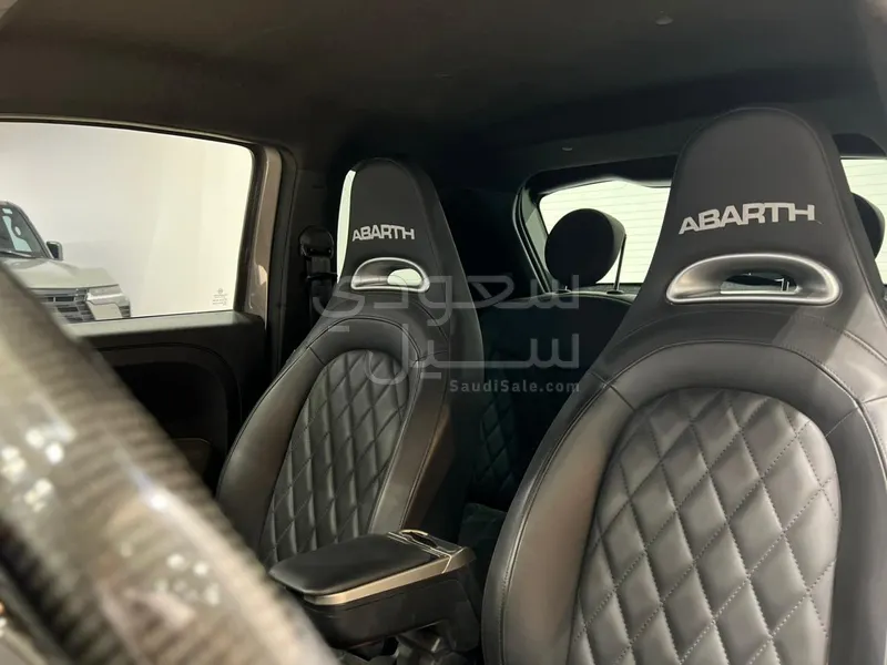 2023 فيات ابارث 595 كومبيتزيون