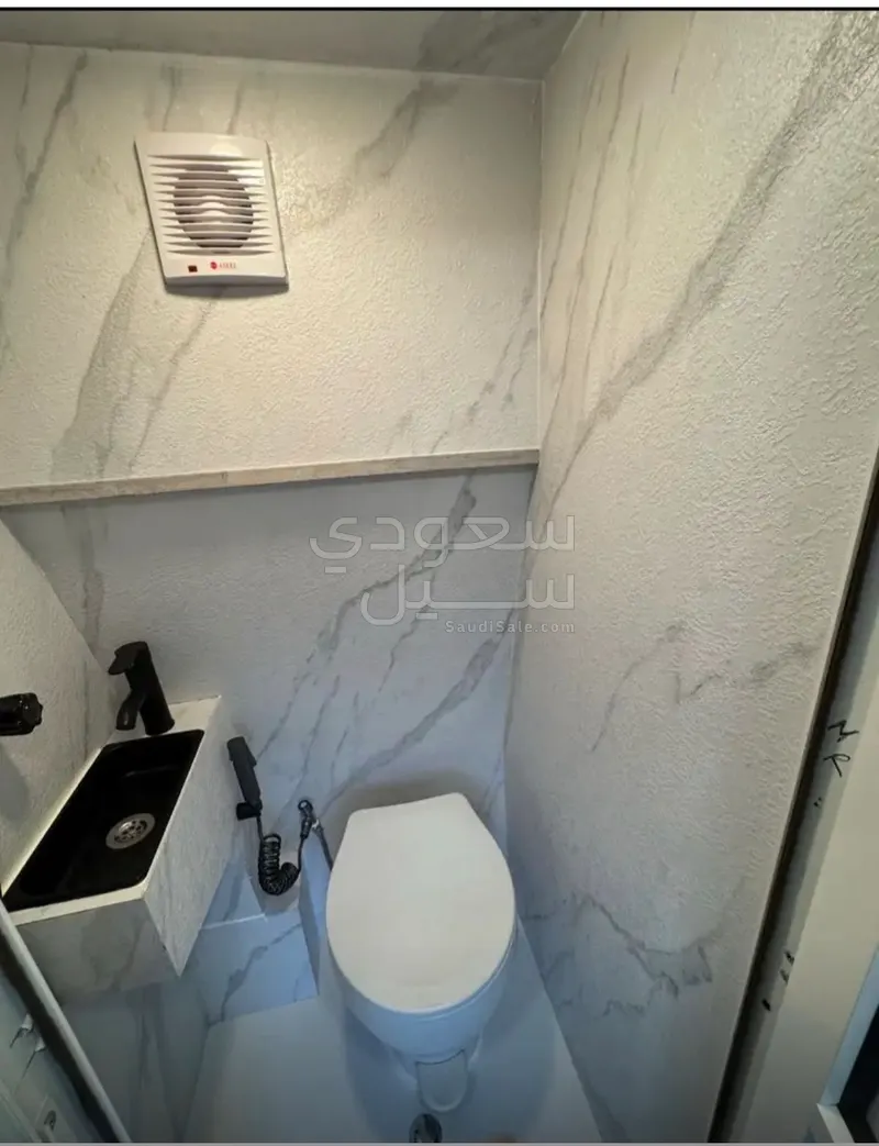 2013 فورد موتر هوم كارافان