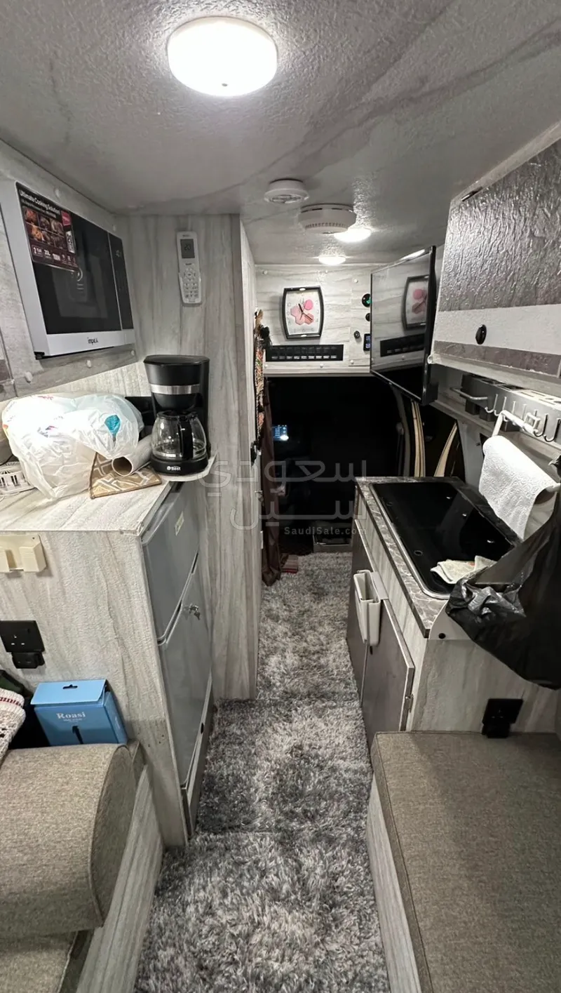 2013 فورد موتر هوم كارافان