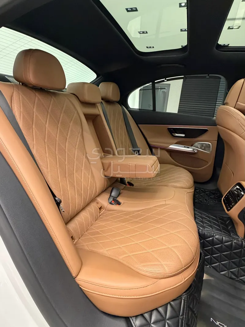 2024 مرسيدس - بنز إي 200 أي إم جي