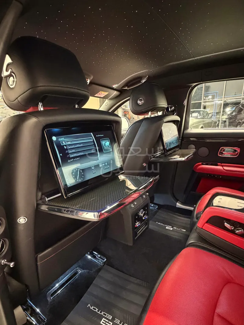 2023 رولز رويس قوست بلاك بادج