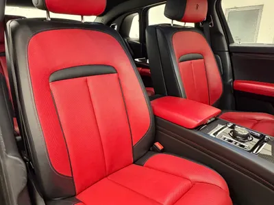 2023 رولز رويس قوست بلاك بادج