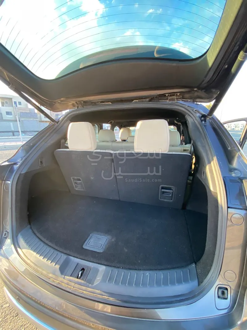 2017 مازدا سي اكس 9