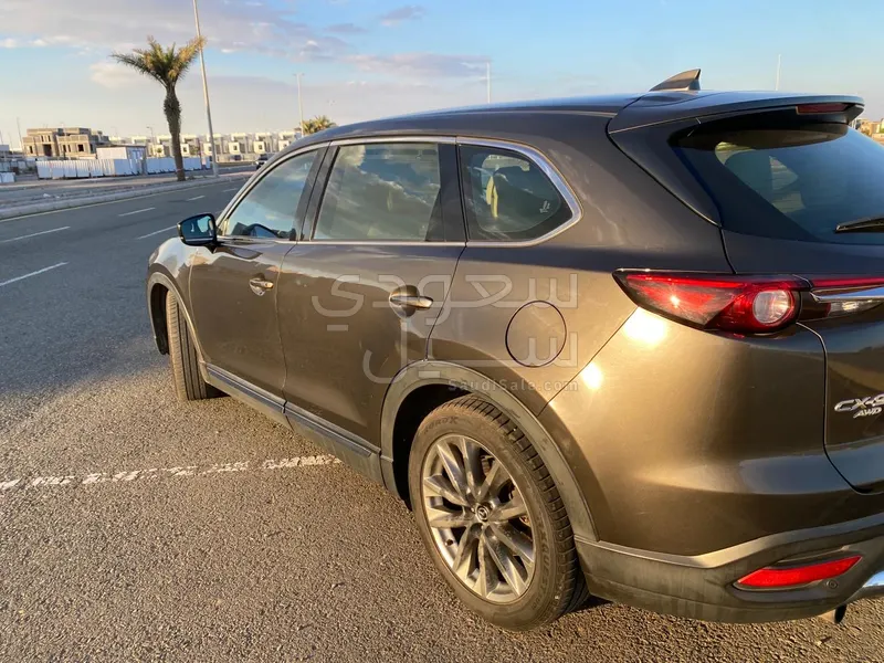 2017 مازدا سي اكس 9