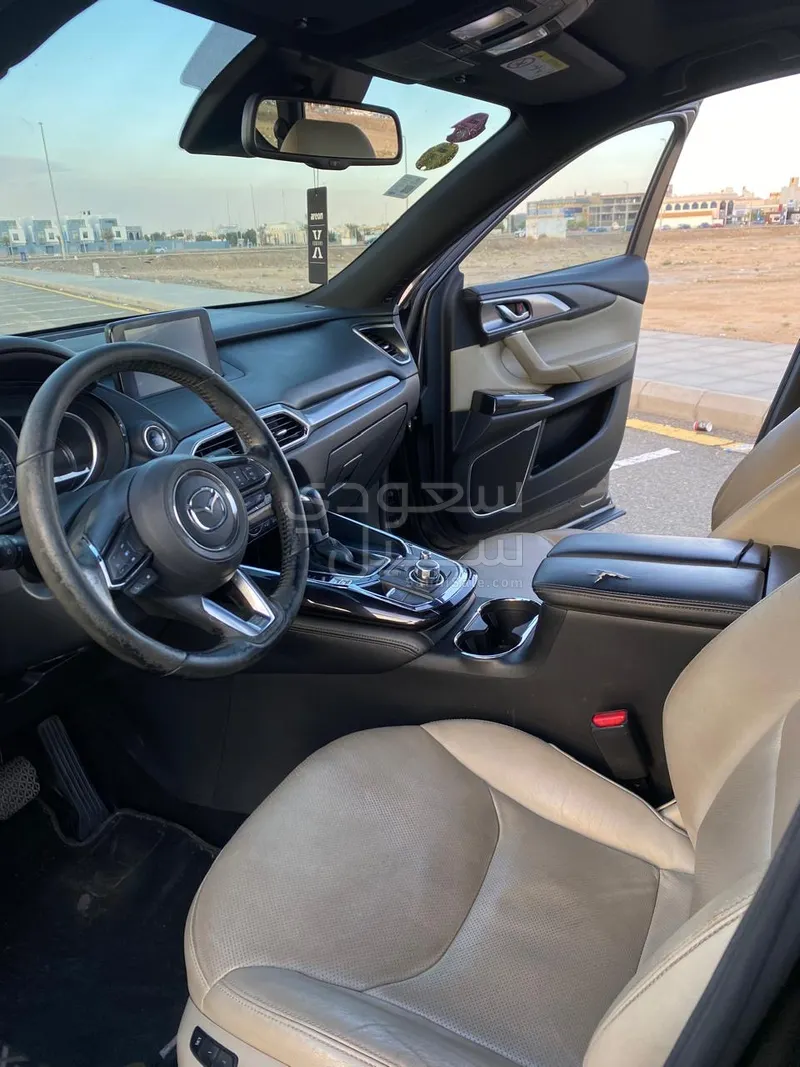 2017 مازدا سي اكس 9