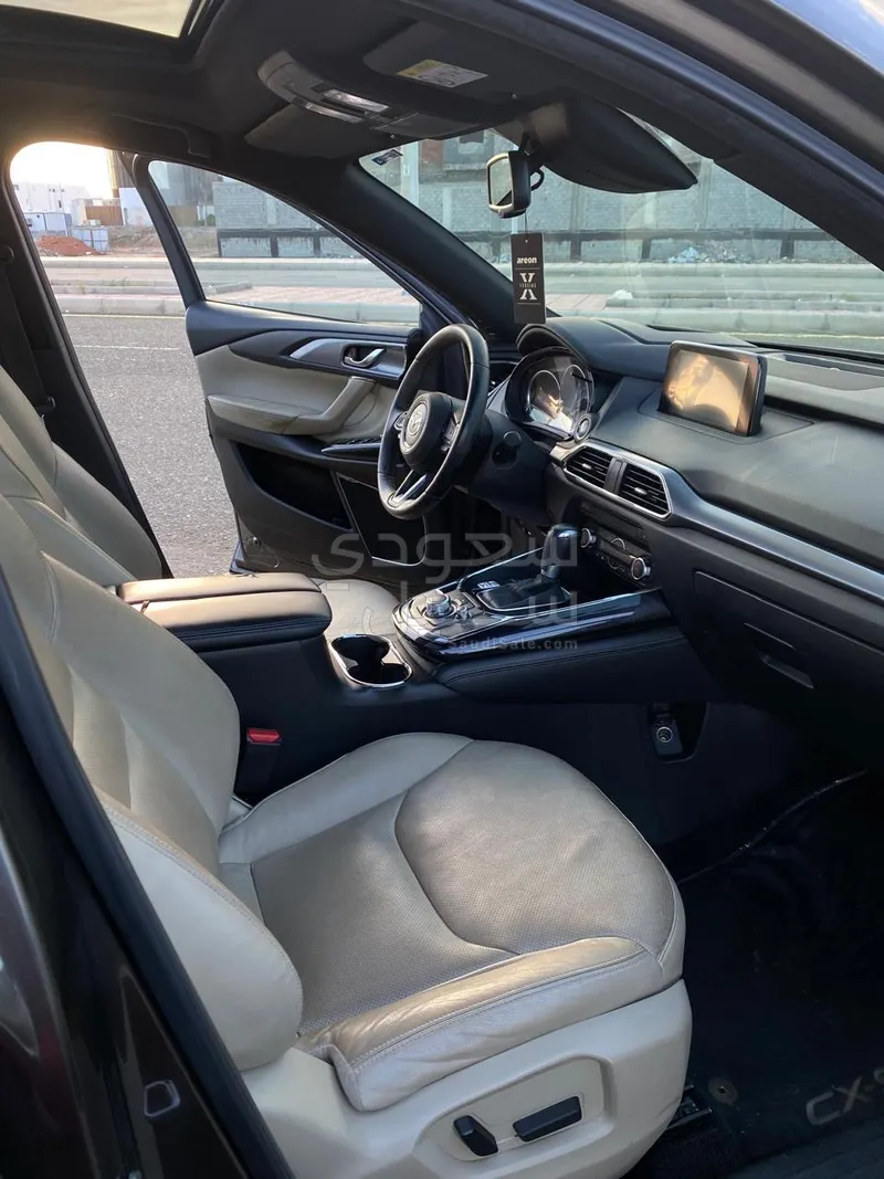 2017 مازدا سي اكس 9