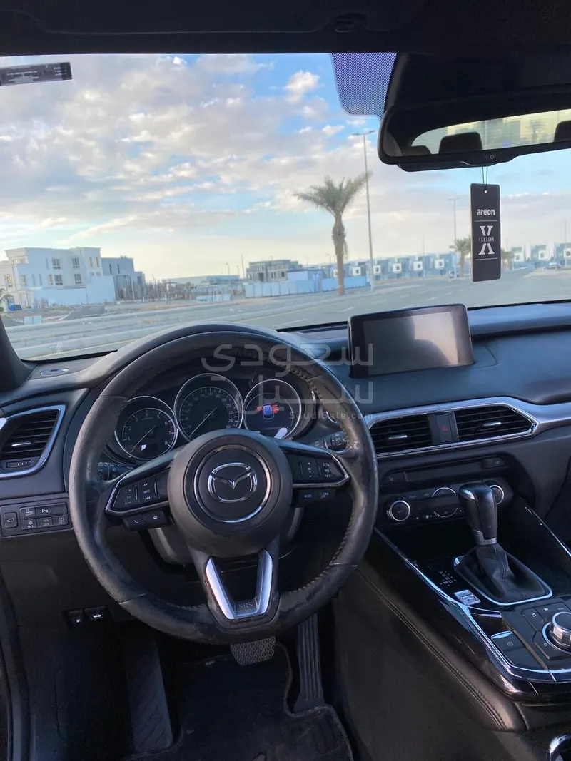 2017 مازدا سي اكس 9