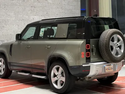 2022 لاند روفر ديفيندر اس اي