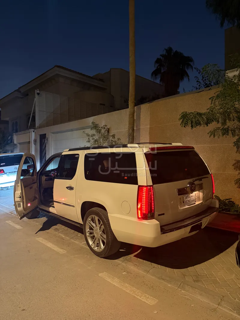 2012 Cadillac Escalade ESV