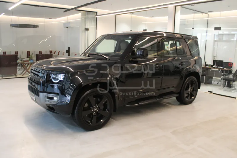 2025 لاند روفر ديفيندر 110
