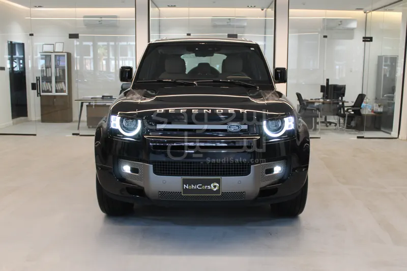 2025 لاند روفر ديفيندر 110