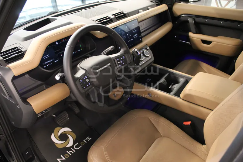 2025 لاند روفر ديفيندر 110