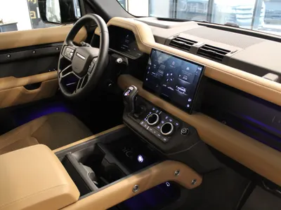 2025 لاند روفر ديفيندر 110