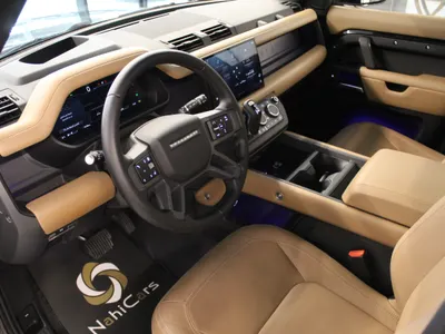 2025 لاند روفر ديفيندر 110