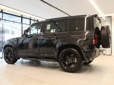 2025 لاند روفر ديفيندر 110