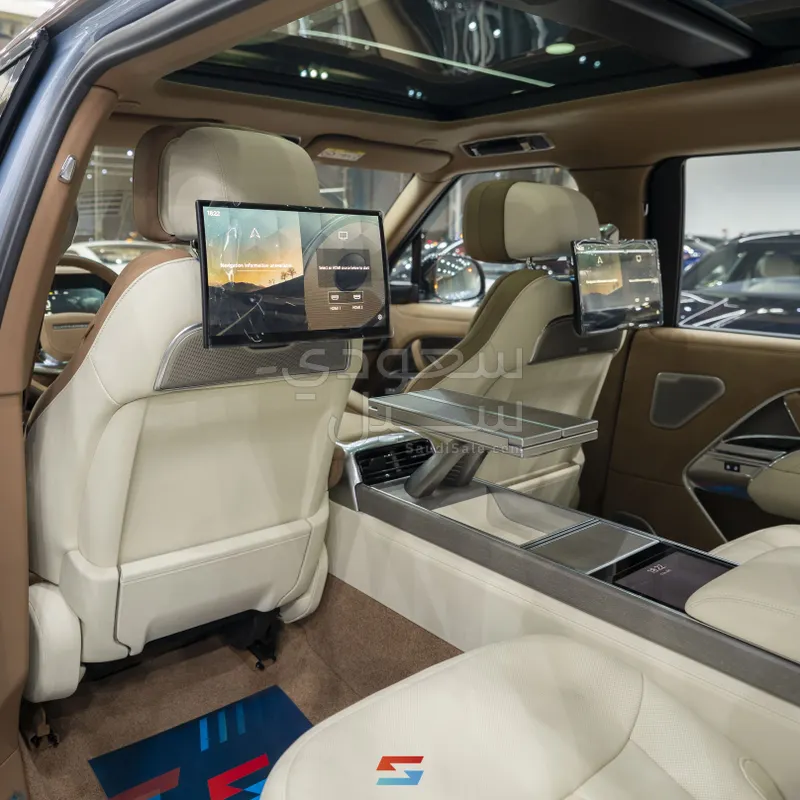 2025 Land Rover Range Rover SV Autobiography