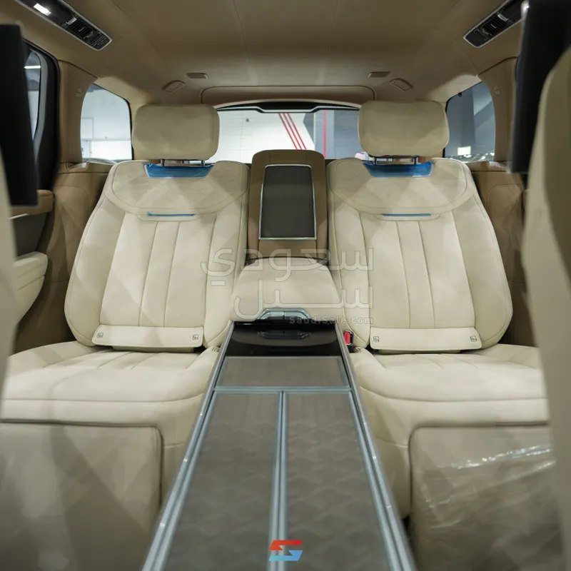 2025 Land Rover Range Rover SV Autobiography