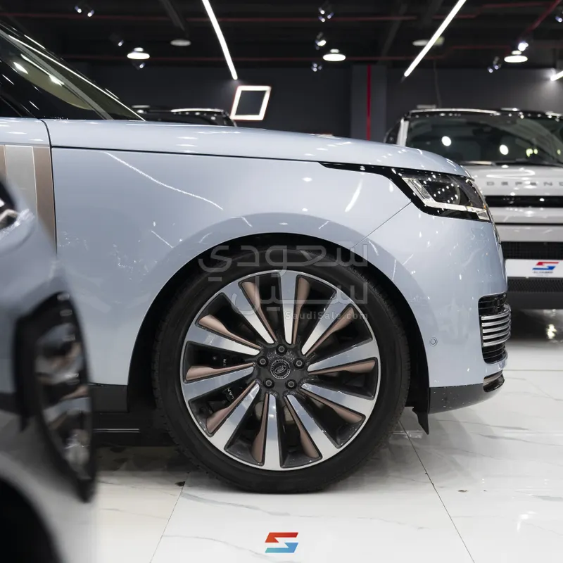 2025 Land Rover Range Rover SV Autobiography