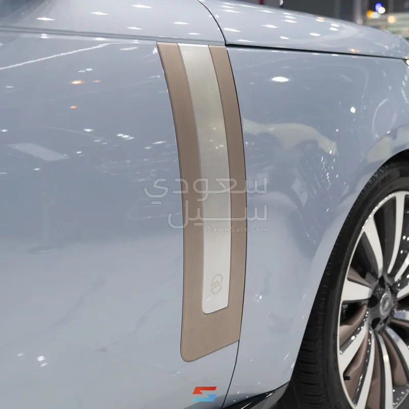 2025 Land Rover Range Rover SV Autobiography