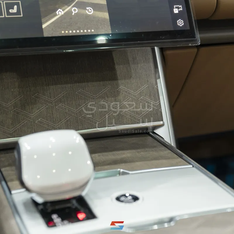 2025 Land Rover Range Rover SV Autobiography