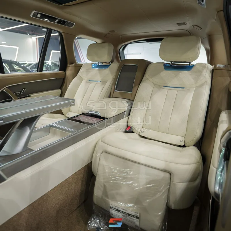 2025 Land Rover Range Rover SV Autobiography