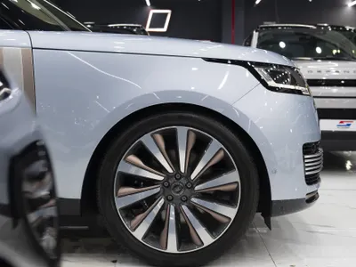 2025 Land Rover Range Rover SV Autobiography