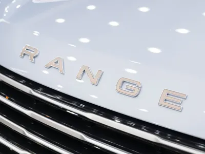 2025 Land Rover Range Rover SV Autobiography