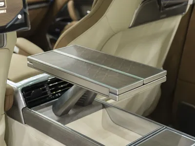 2025 Land Rover Range Rover SV Autobiography