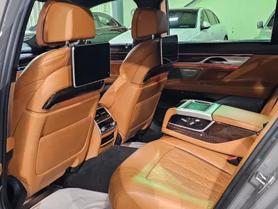 2022 بي ام دبليو الفئة السابعة 750 إل أي