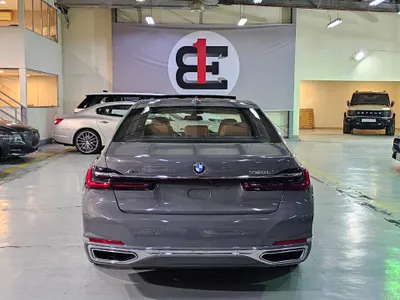 2022 بي ام دبليو الفئة السابعة 750 إل أي