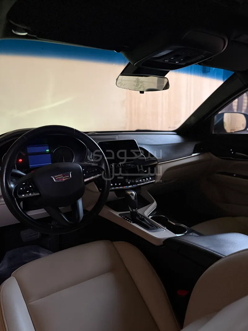2020 كاديلاك سي تي 4