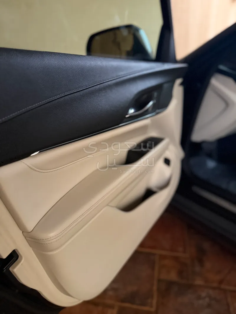 2020 كاديلاك سي تي 4