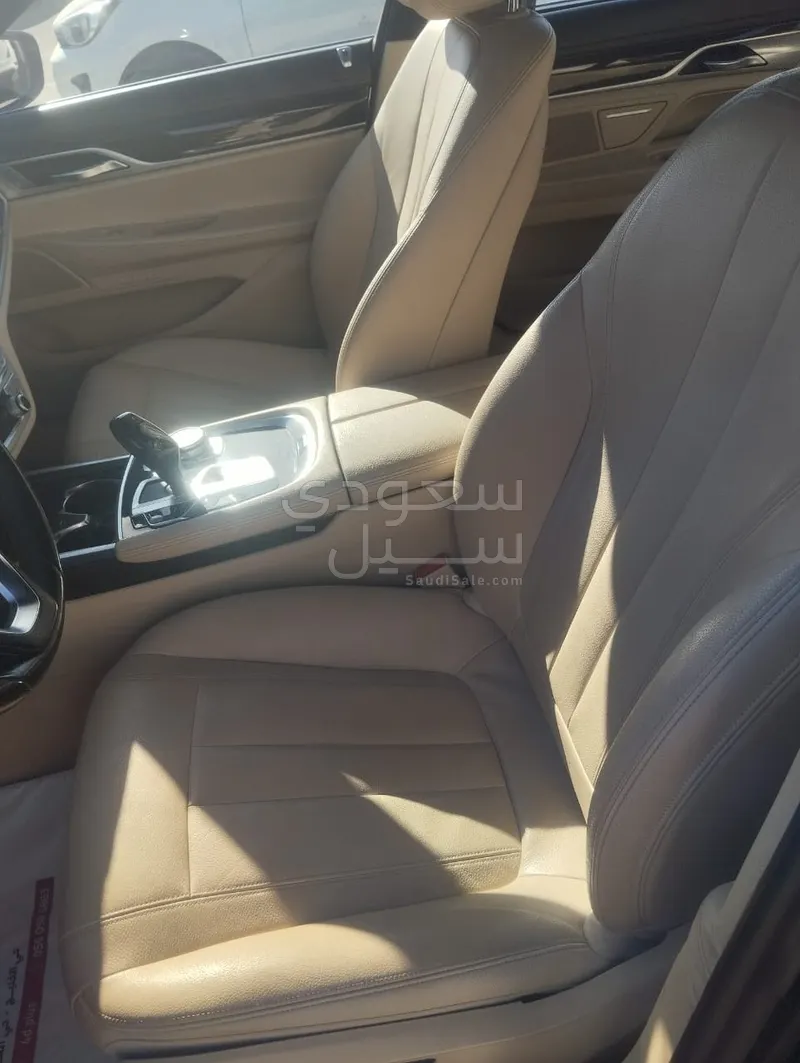 2020 BMW 7 Series 730Li