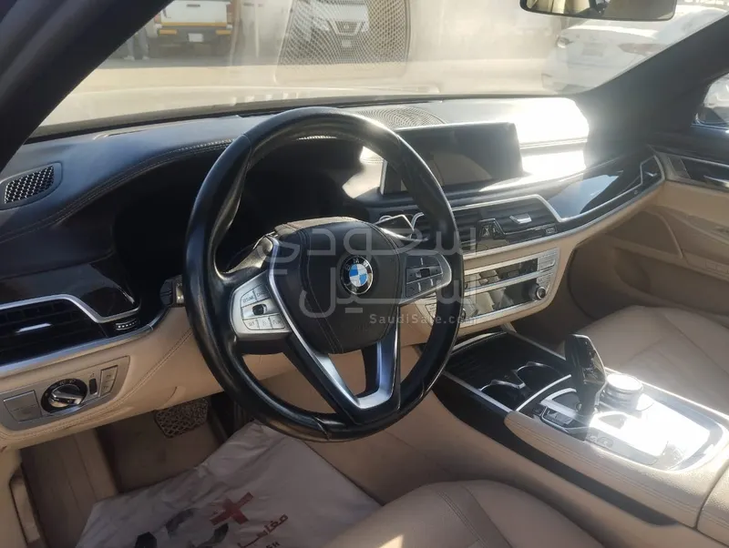 2020 BMW 7 Series 730Li