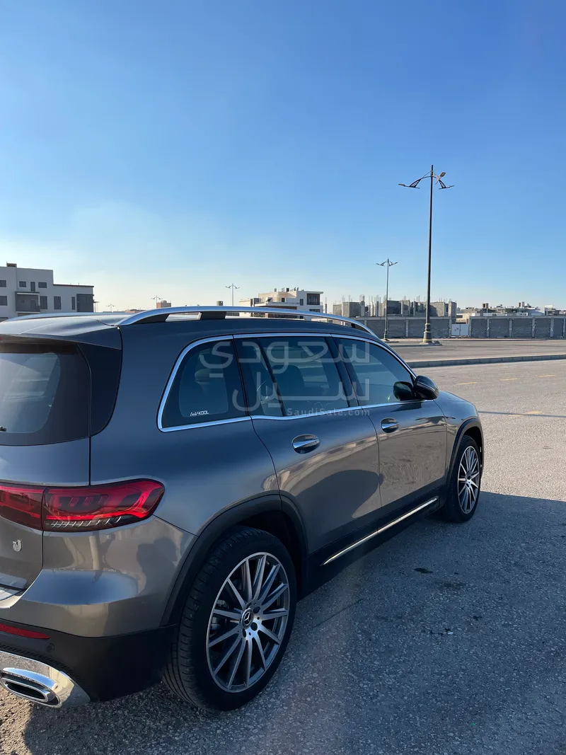 2021 Mercedes-Benz GLB 200