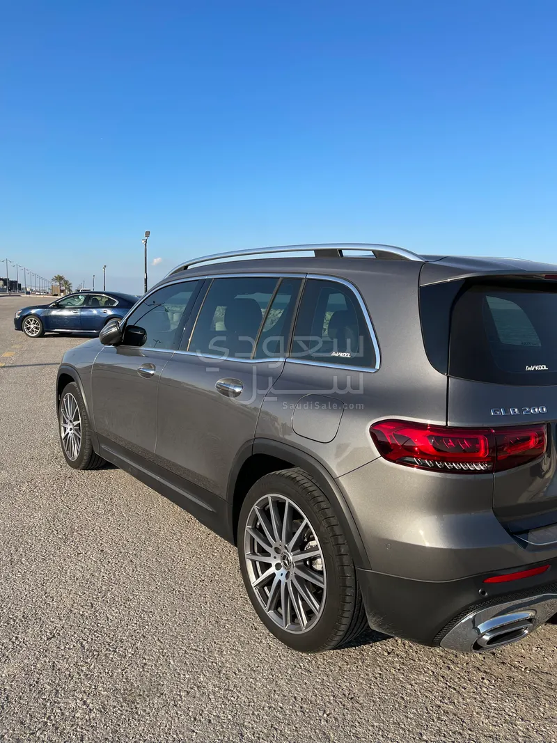 2021 Mercedes-Benz GLB 200