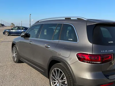 2021 Mercedes-Benz GLB 200