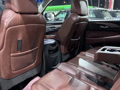 2018 كاديلاك اسكاليد إي إس في