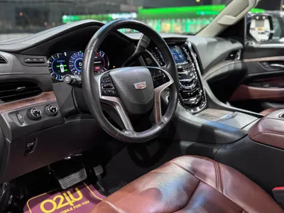 2018 كاديلاك اسكاليد إي إس في