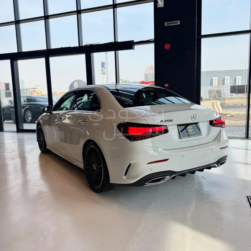 2025 مرسيدس - بنز أي 200