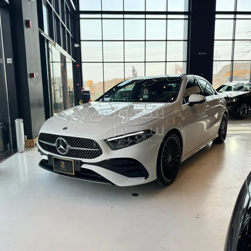 2025 مرسيدس - بنز أي 200