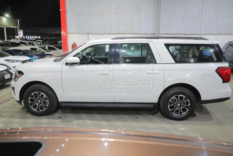 2024 فورد اكسبيديشن اكس ال تي