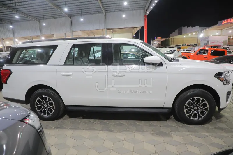 2024 فورد اكسبيديشن اكس ال تي